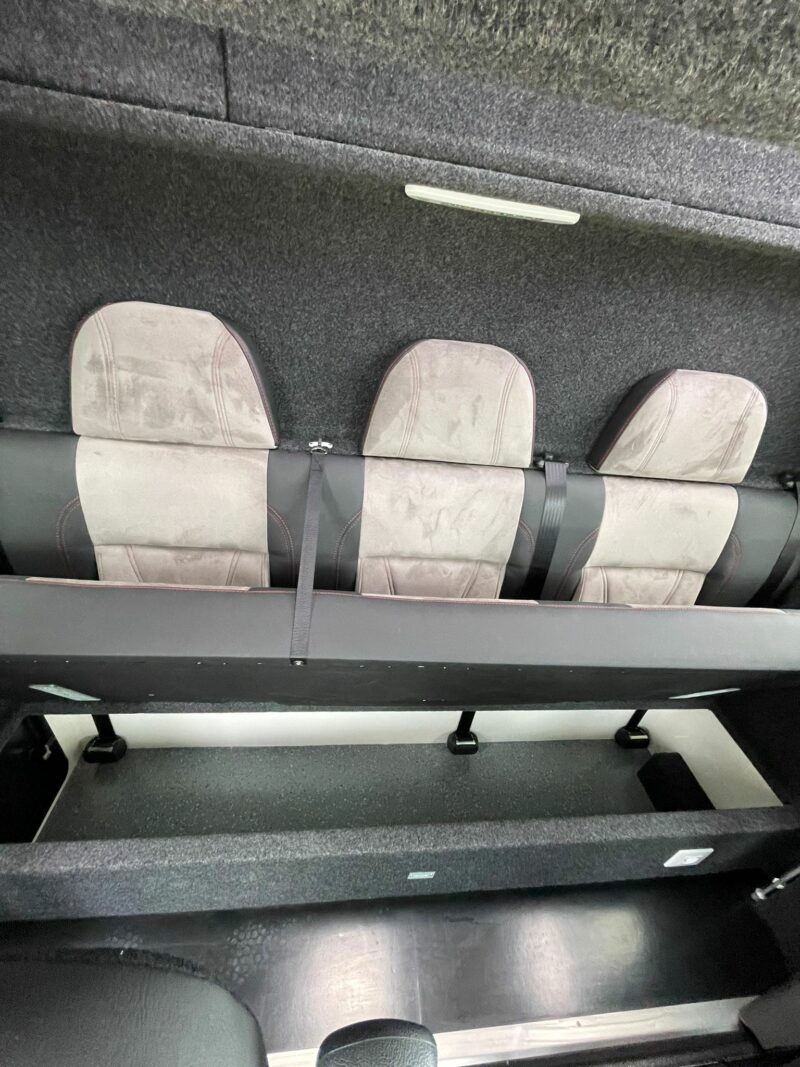 autocarro cavalli Renault Master 165cv 5 posti (Copie) (Copie) - immagine 6
